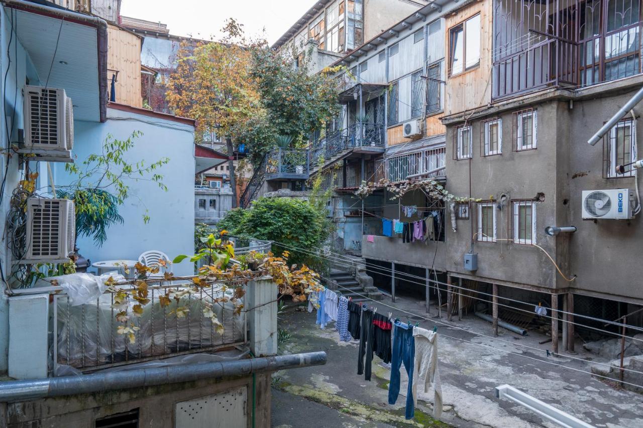 Irina'S Cozy Apartment In Old Tbilisi Eksteriør billede
